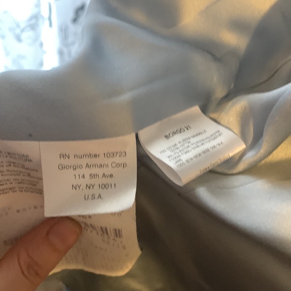 Gorgeous Giorgio Armani Jacket - Picture 6 of 7